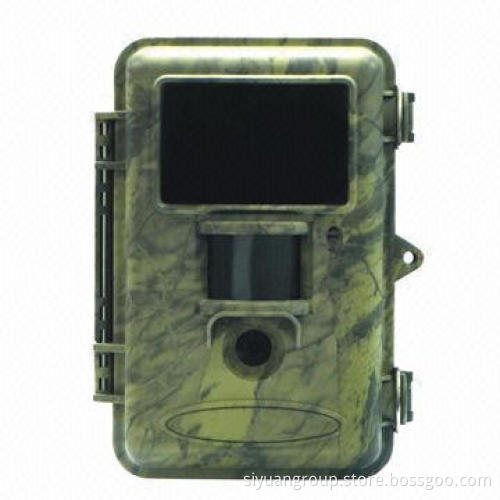 Hunting Camera with 2.0-inch LCD Display, Time Lapse and Invisible IR Black OPS